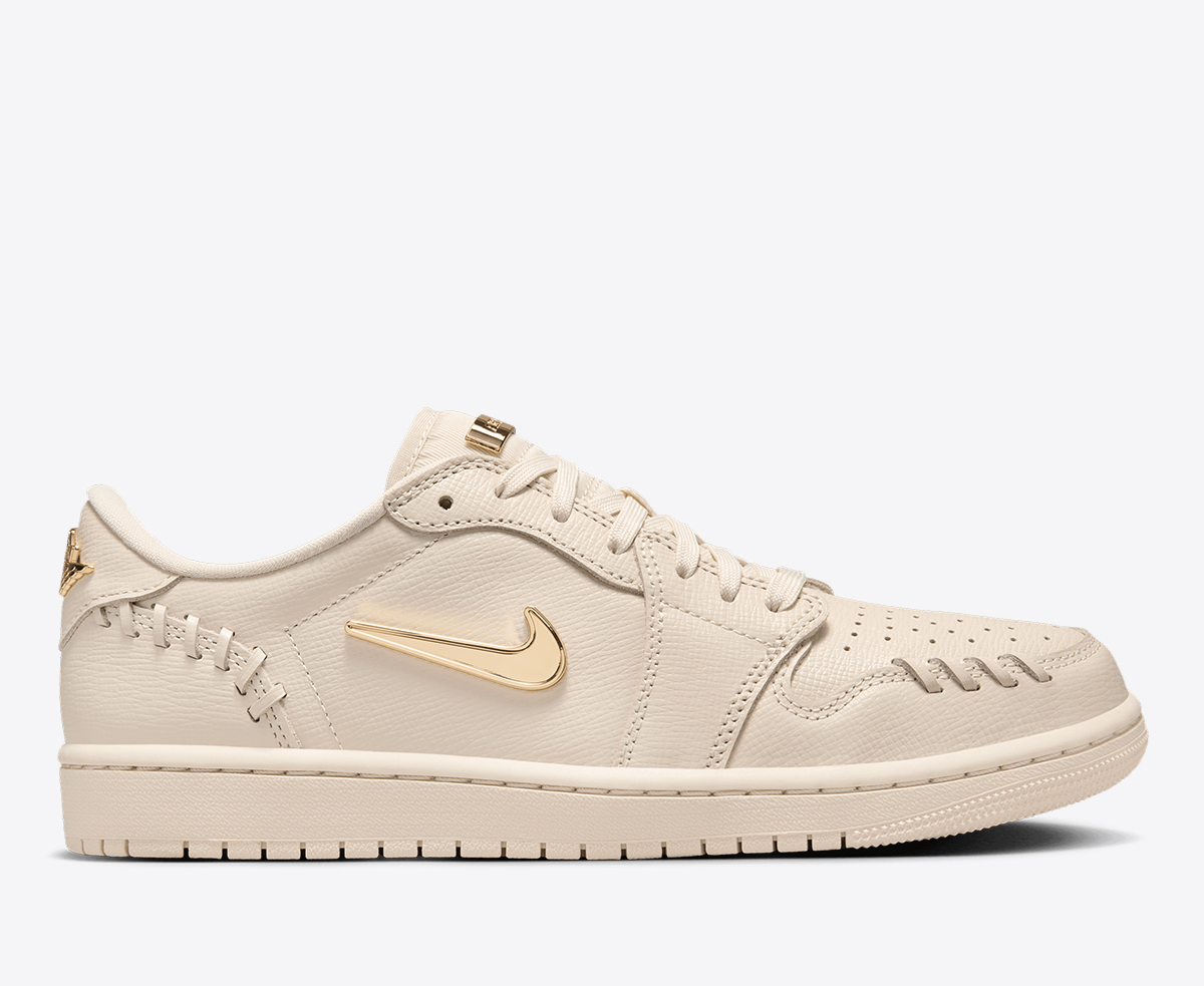 AIR JORDAN 1 LOW MM 'LEGEND LIGHT BROWN/METALLIC GOLD'