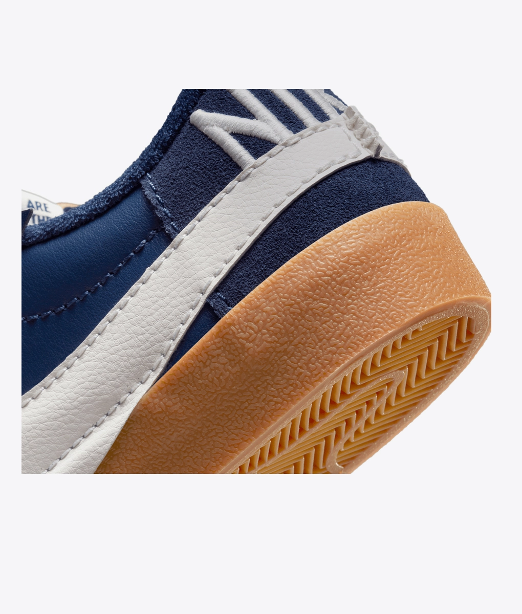 Nike - Blazer Low '77 Jumbo Wntr - VegNonVeg