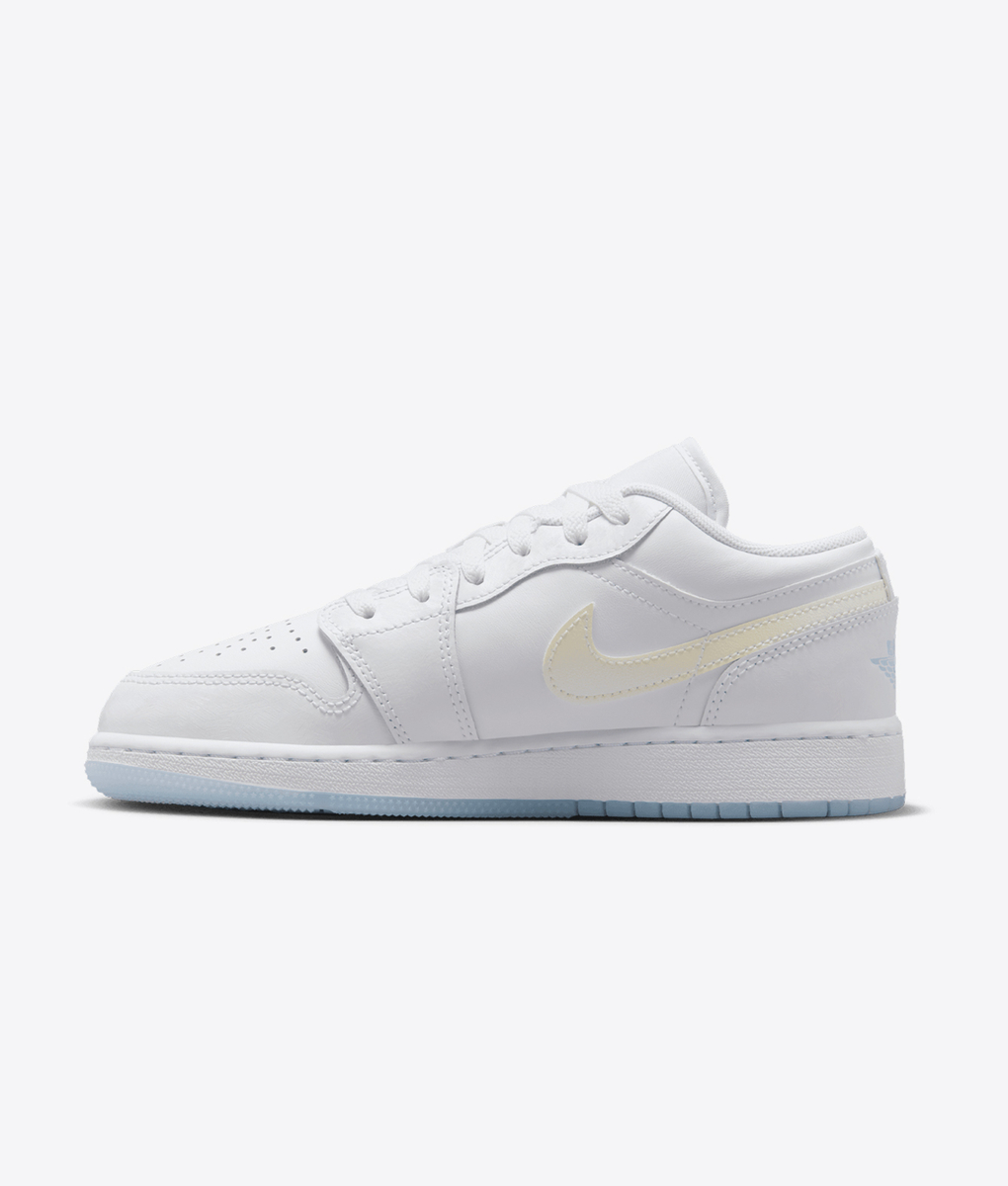 nike air jordan 1 low all white