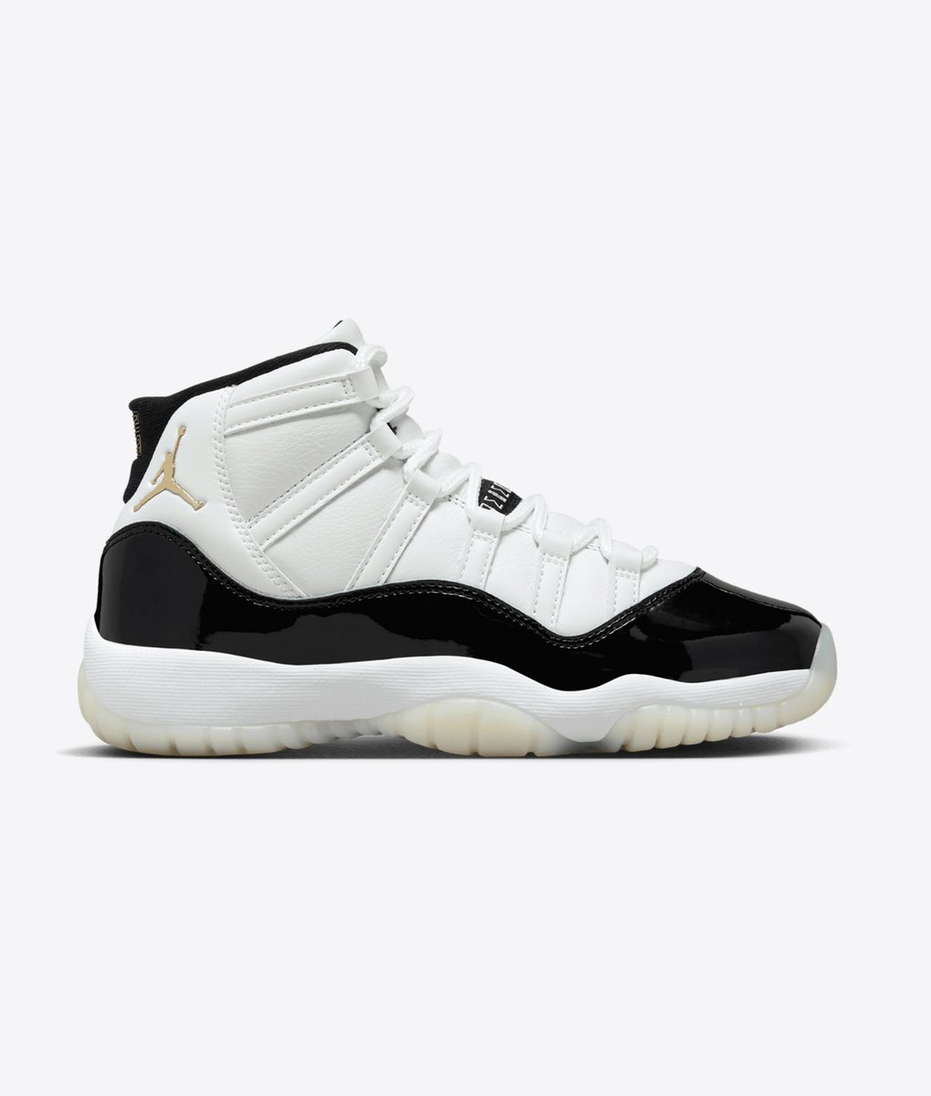 Air Jordan 11 Retro ホワイト/ブラック/ゴールド Jordan - AIR JORDAN 11 RETRO (GS) 'WHITE/METALLIC GOLD-BLACK