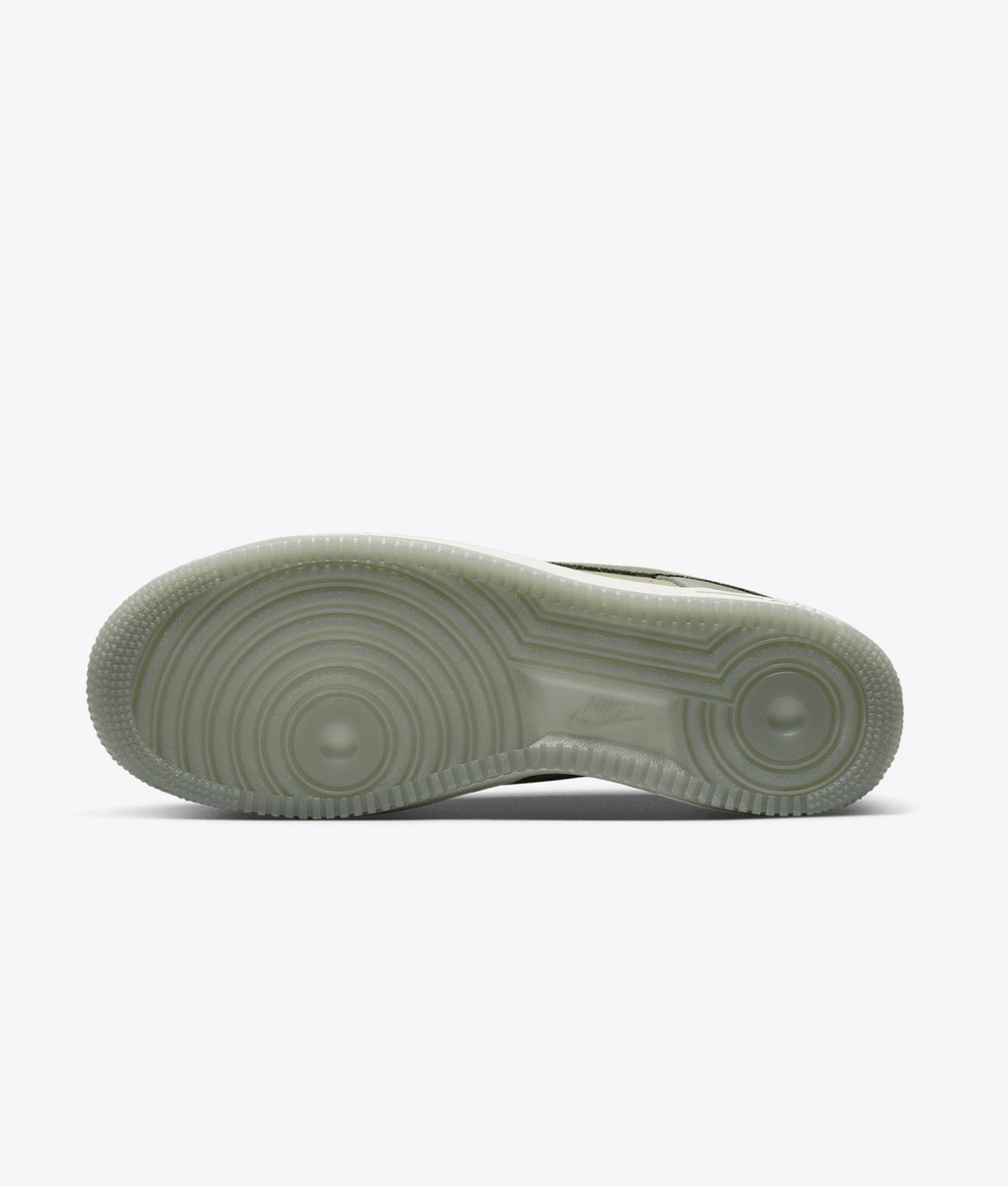nike air force lv8 olive