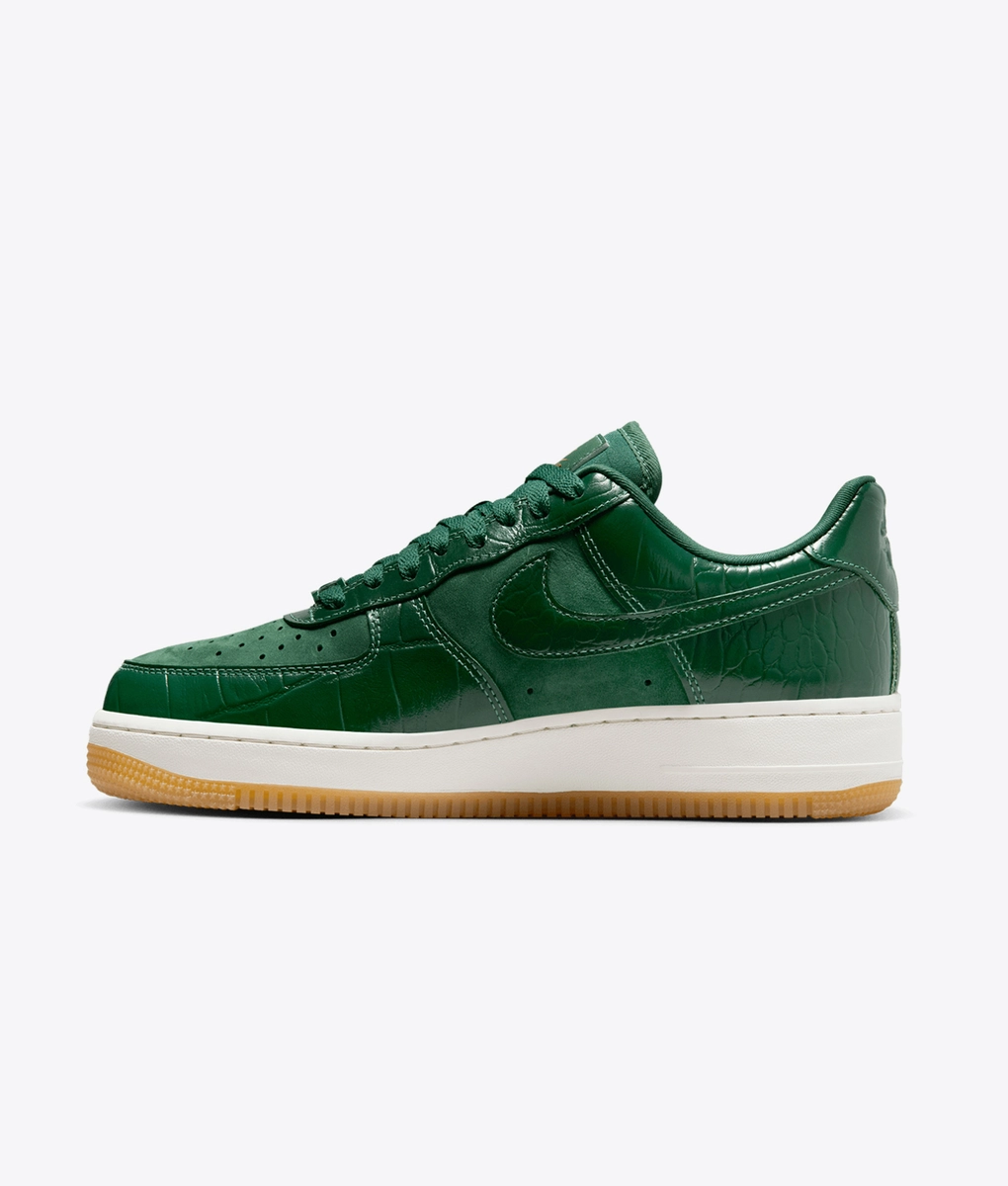 健康・医学 Nike Air Force 1 LOW 12/17 Release】 NIKE WMNS AIR FORCE 1 '07 LX IF1686-101 ￥18,150