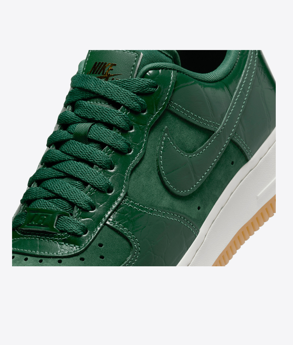 Nike - Air Force 1 '07 Lx - VegNonVeg