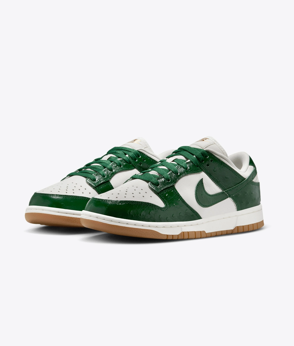 Nike - Dunk Low Lx - VegNonVeg