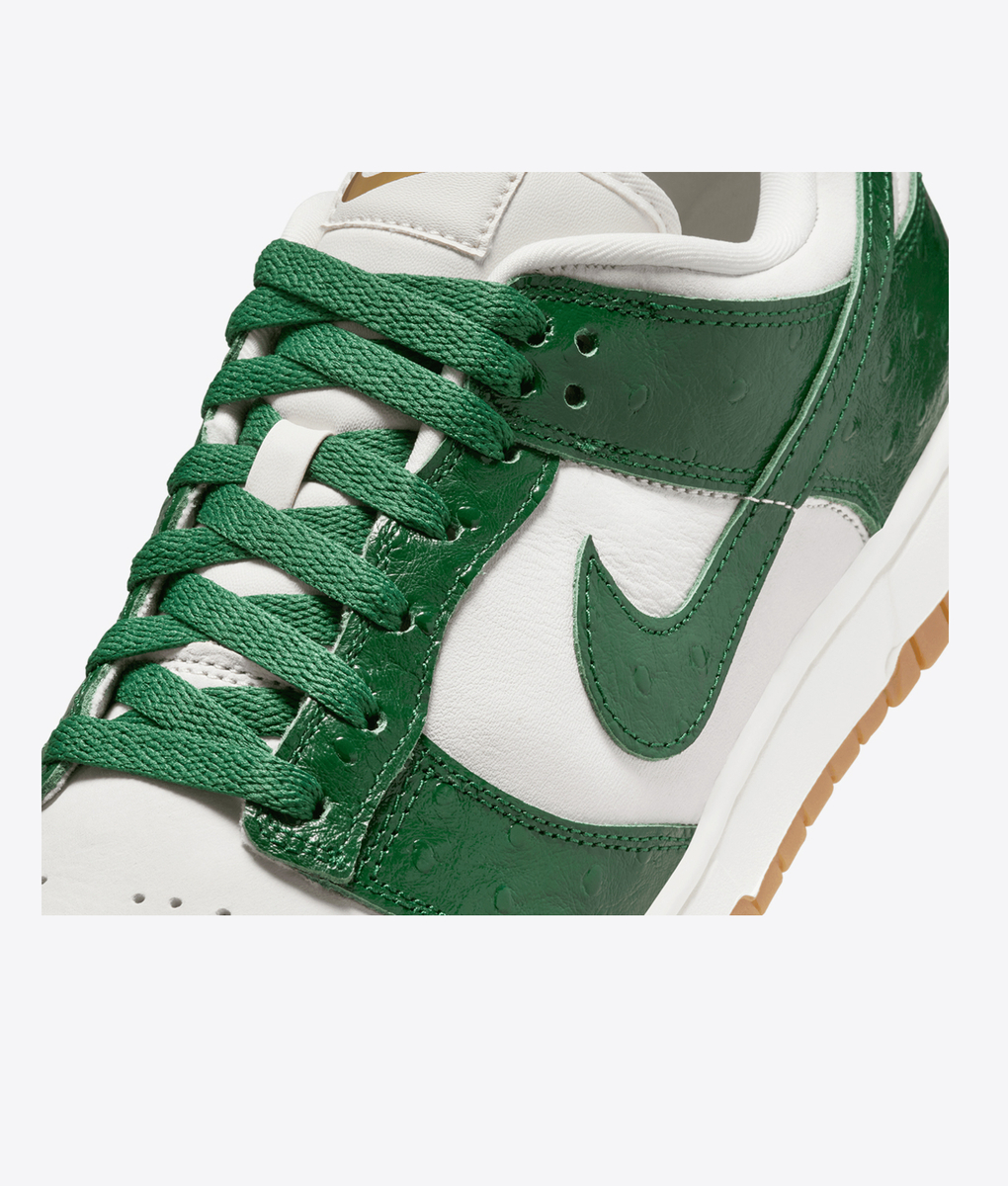 Nike - Dunk Low Lx - VegNonVeg