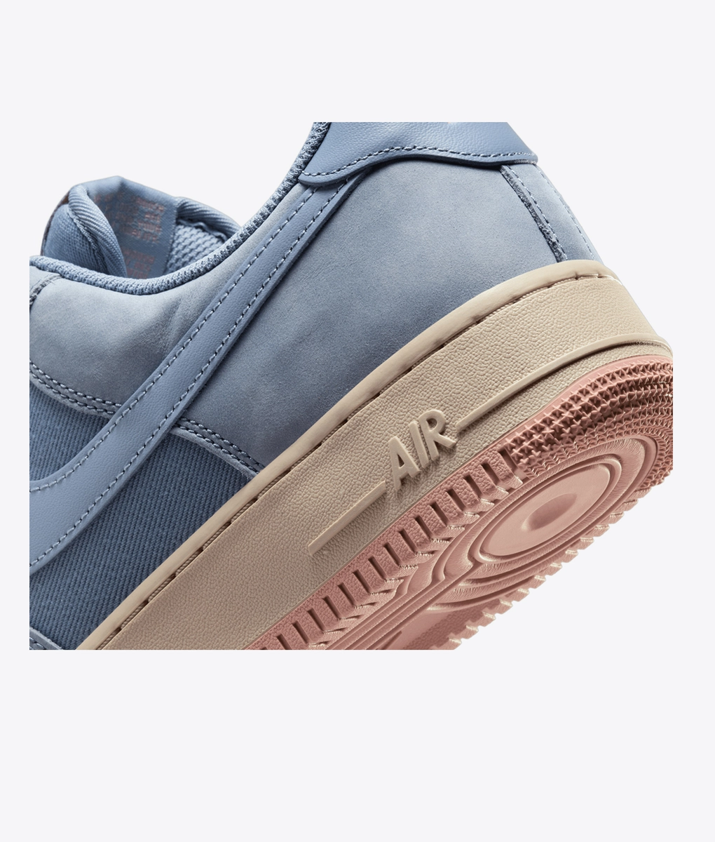 Nike - Air Force 1 '07 Lx - VegNonVeg