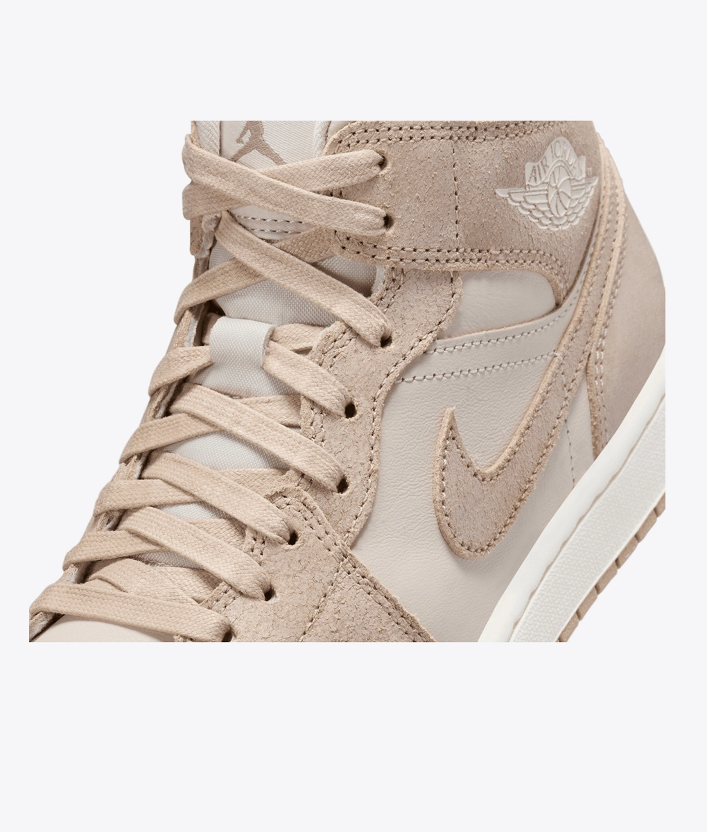 light colored jordan 1