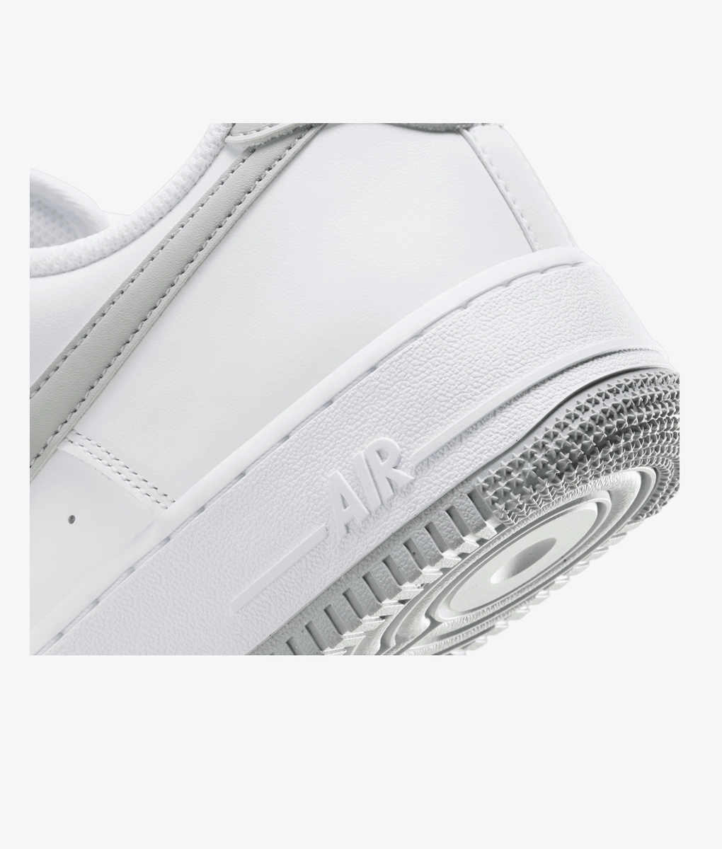 gray and white air forces