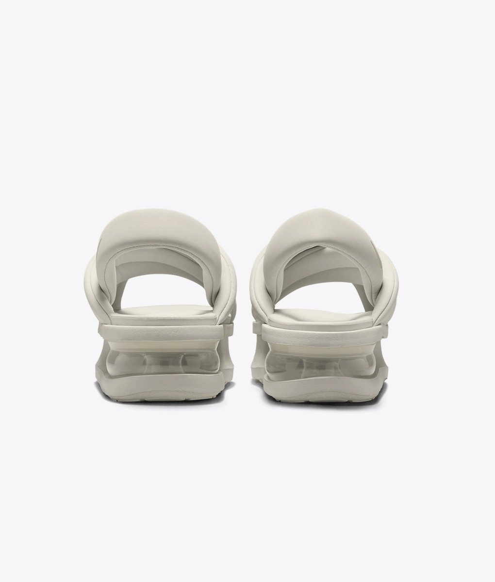 Nike - Air Max Isla Sandal - VegNonVeg