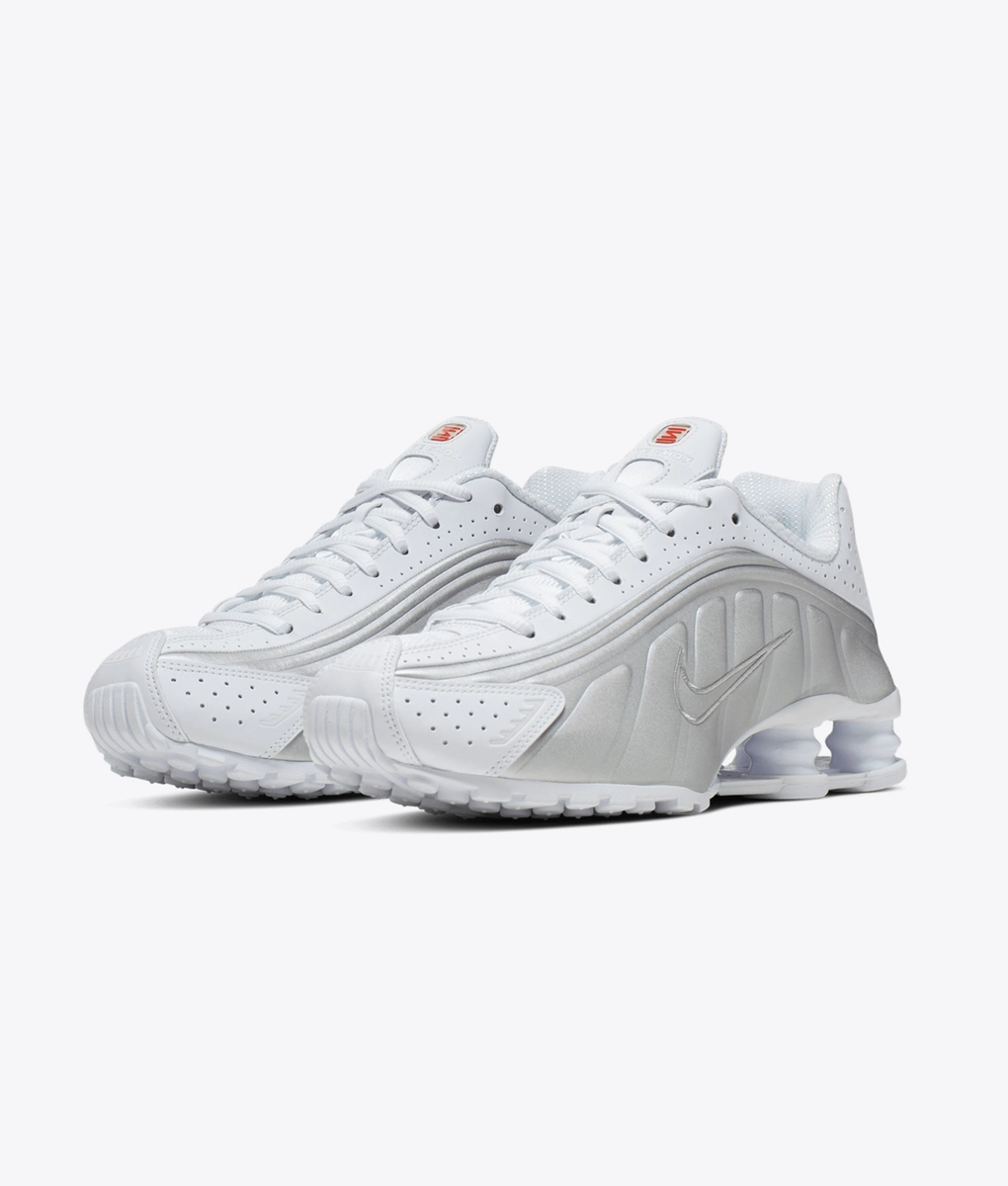Nike - Shox R4 - VegNonVeg