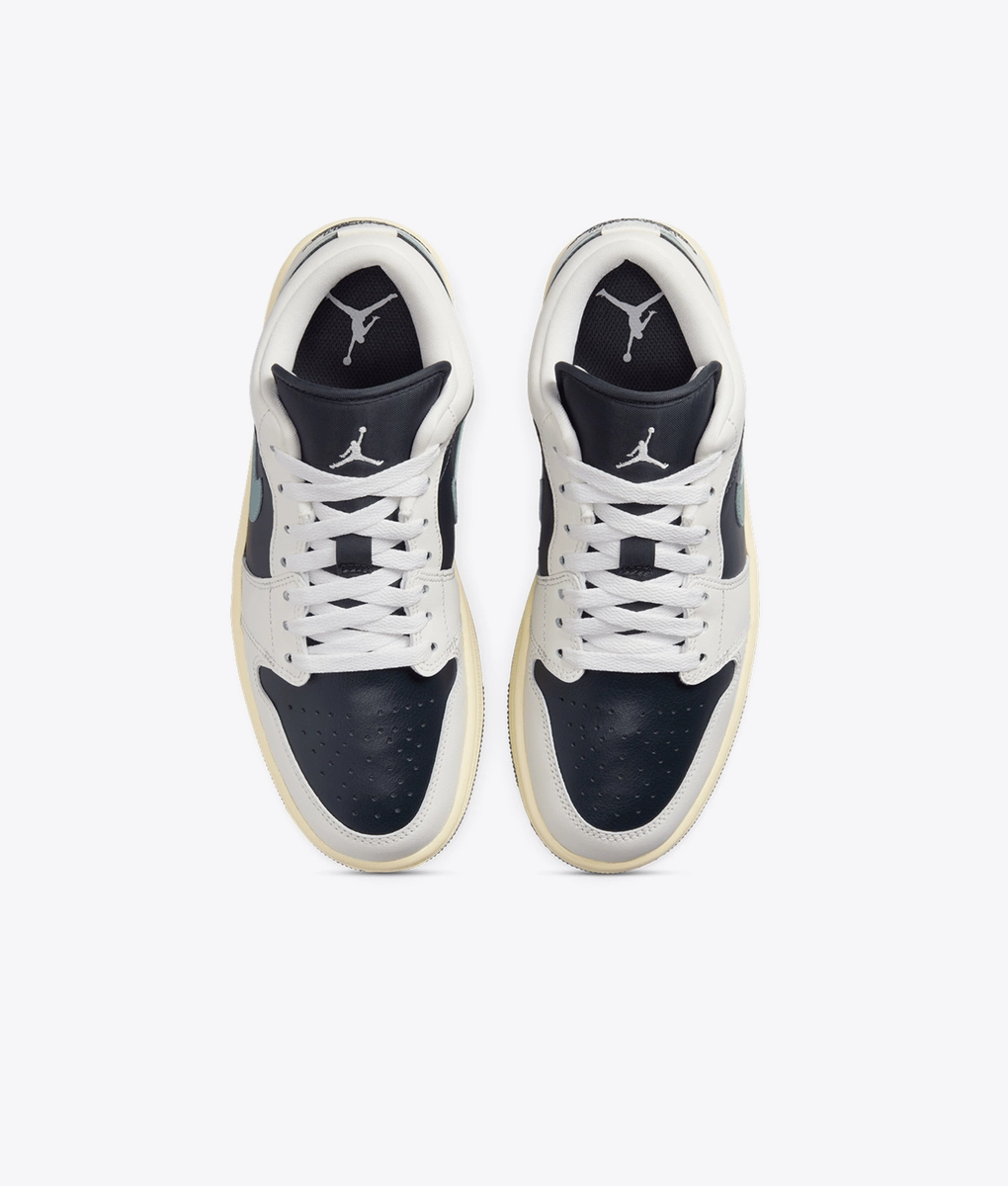 人気 ☆NIKE☆ (W) JORDAN 1 LOW ANTHRACITE SAIL Amazon.com | NIKE Jordan Women's 1 Low Anthracite/Jade Smoke
