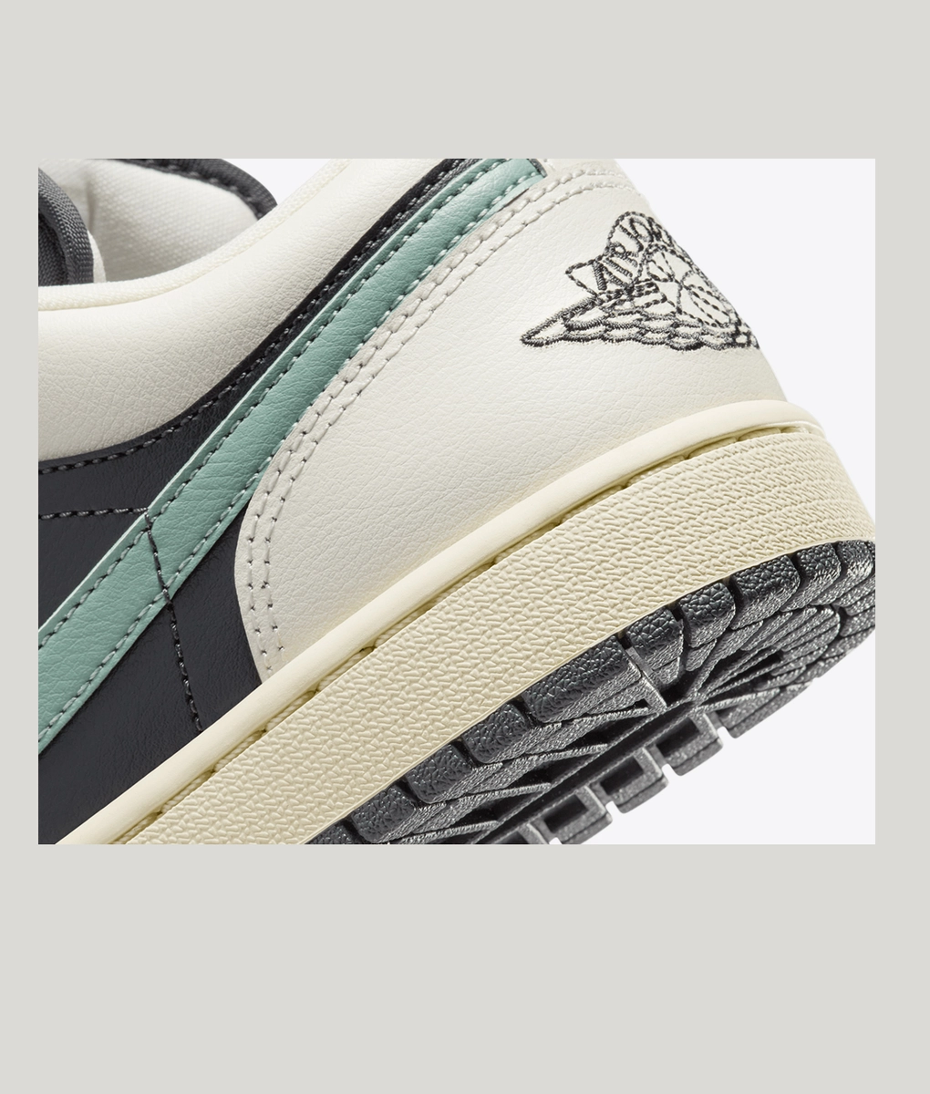Jordan - Air Jordan 1 Low - VegNonVeg