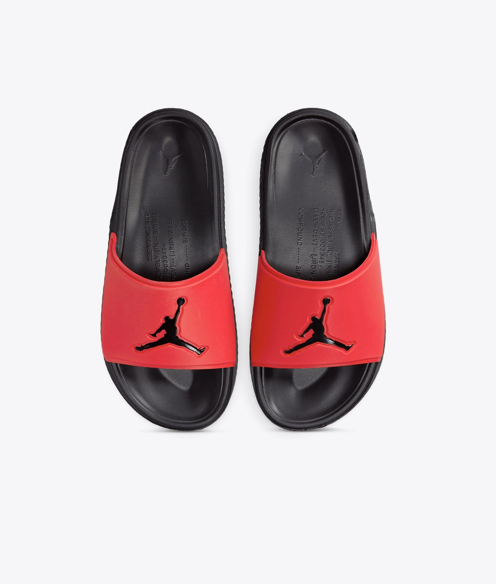 red jordan slippers