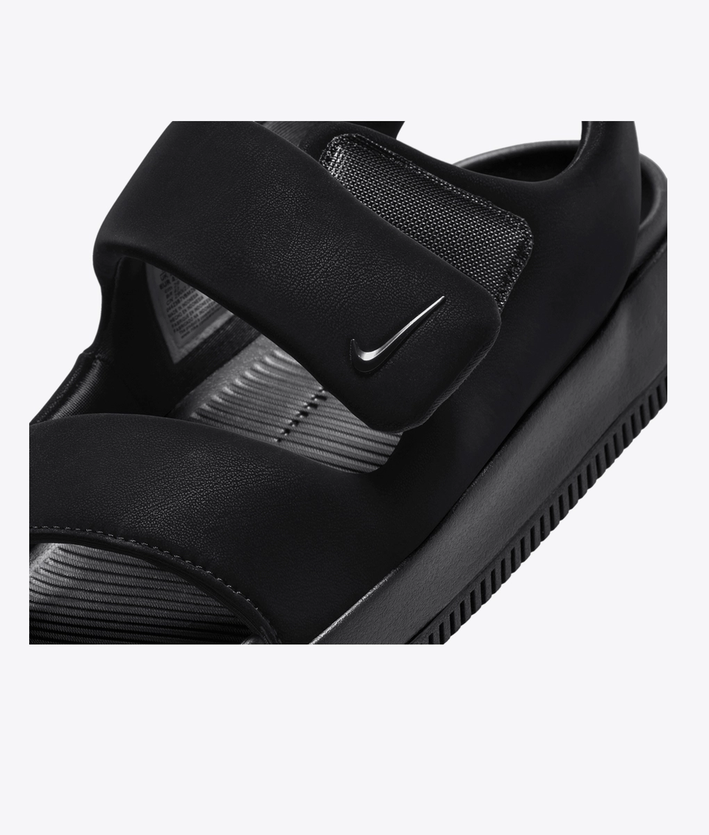 Nike - Calm Sandal - VegNonVeg