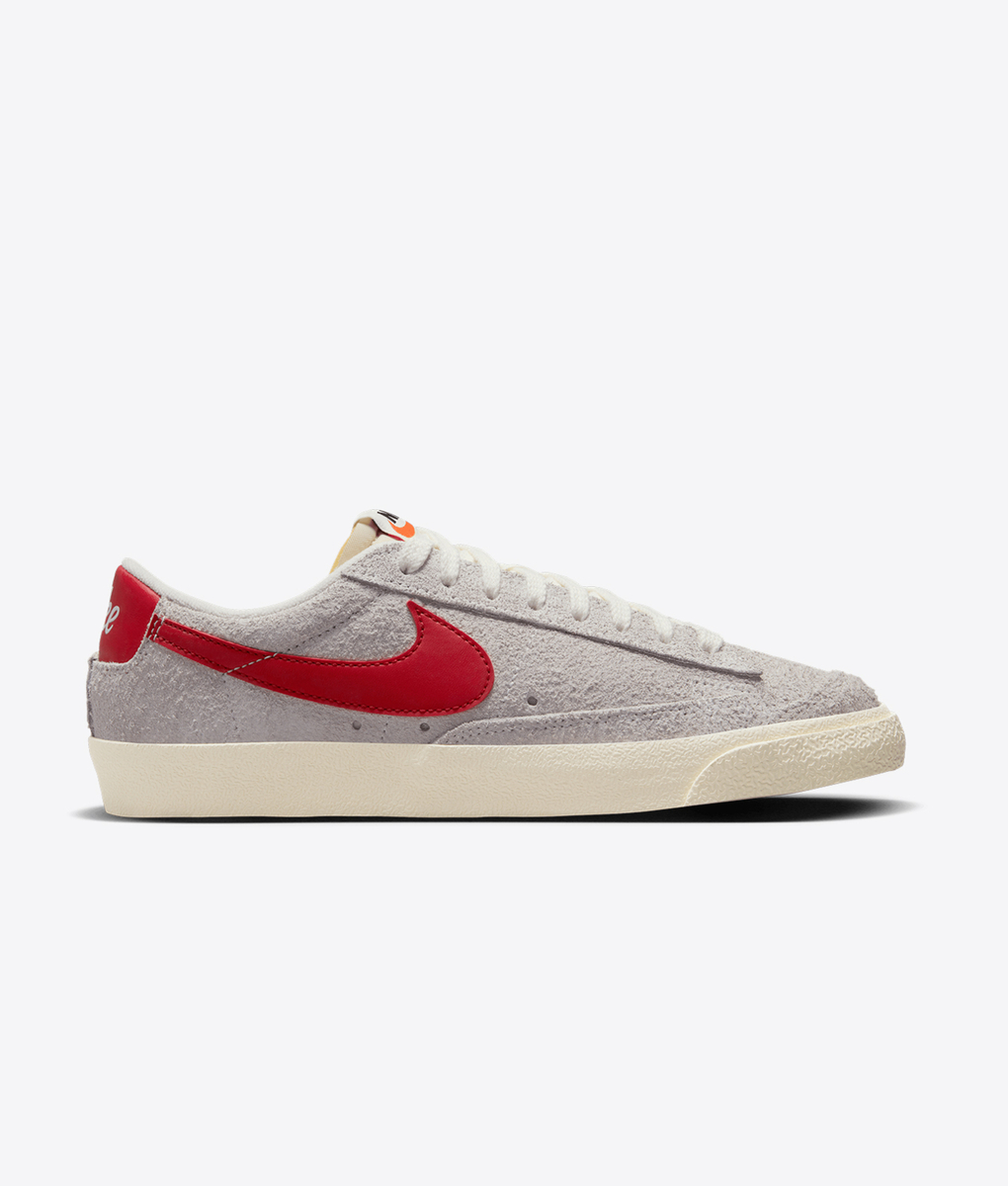 Nike - NIKE BLAZER LOW '77 VNTG SUMMIT WHITE/GYM RED-SAIL