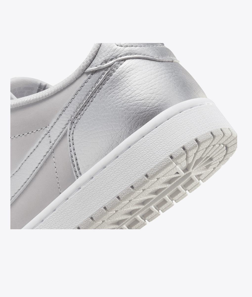 Jordan - Air Jordan 1 Retro Low Og - VegNonVeg