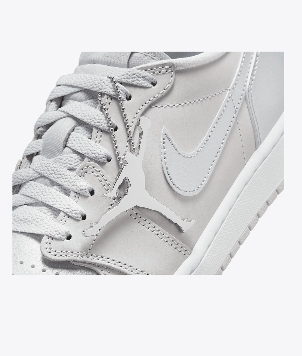 Jordan - Air Jordan 1 Retro Low Og - VegNonVeg
