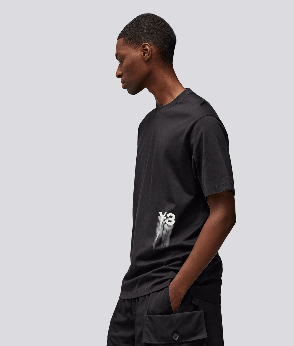 Y-3 - Y-3 GRAPHIC SHORT SLEEVE TEE BLACK l Buy Men's Tee Online at