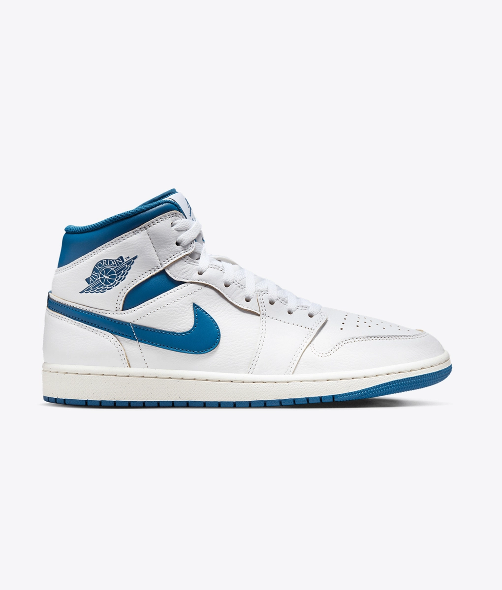 white jordan 1s junior