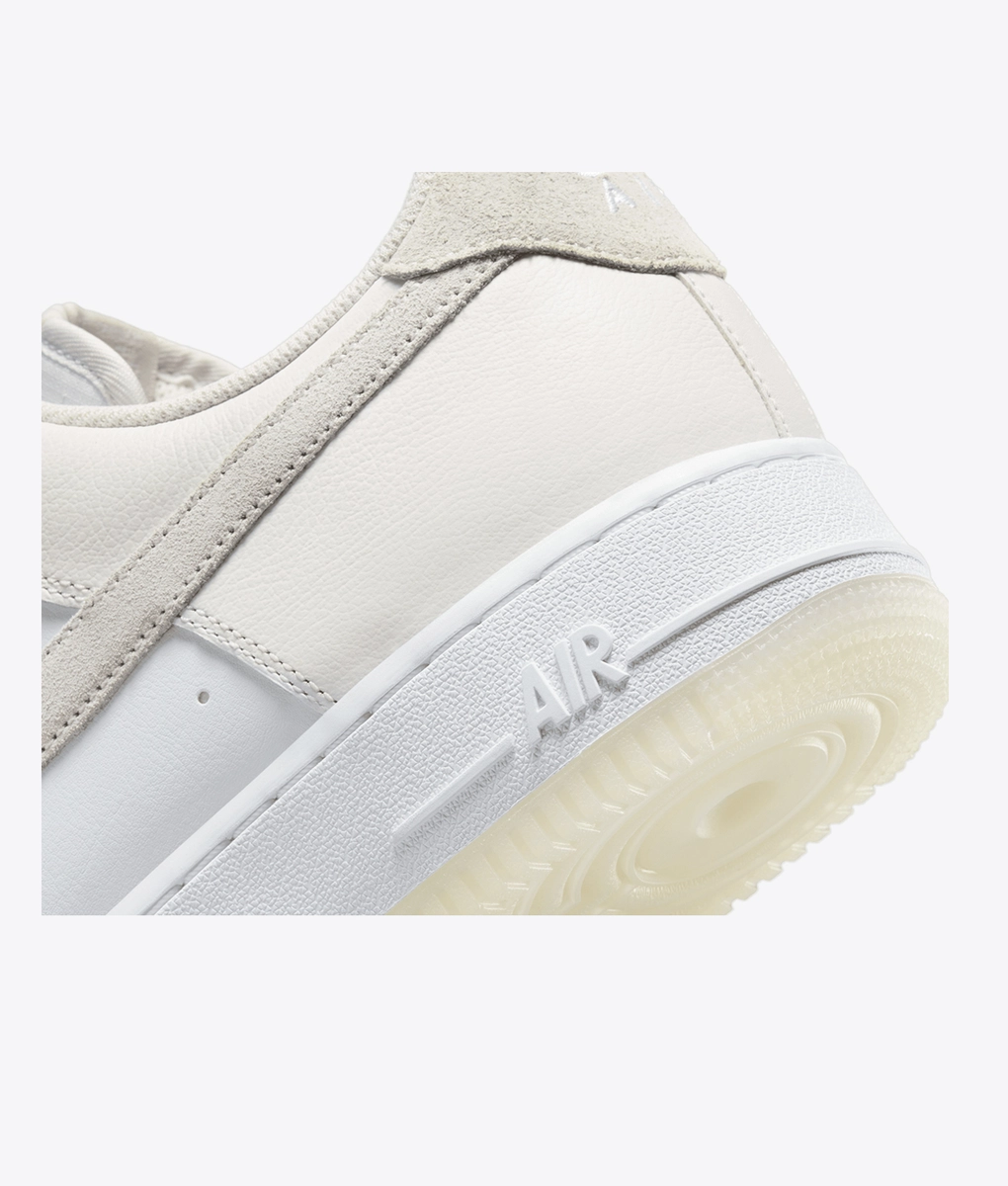 Nike - NIKE AIR FORCE 1 '07 LV8 WHITE/PHANTOM-SUMMIT WHITE l BUY