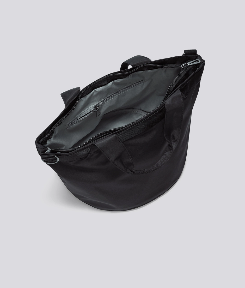 Nike - NIKE SPORTSWEAR FUTURA LUXE TOTE BAG BLACK/WHITE l
