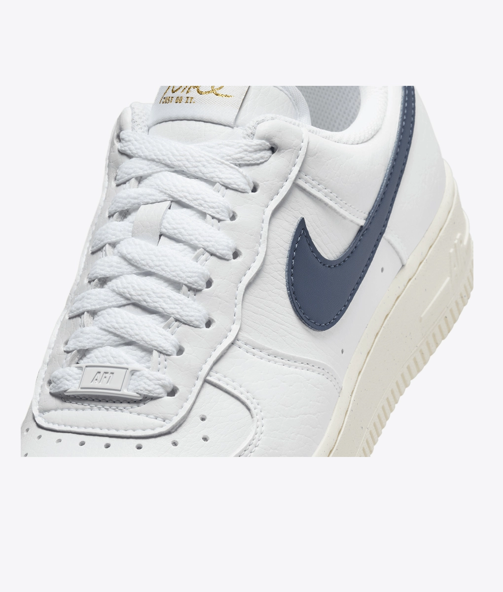 NIKE W AIR FORCE 1 '07 NN WHITE/OBSIDIAN-PALE IVORY 国内発送 NIKE W AIR FORCE 1 '07 NN WHITE/OBSIDIAN-PALE IVORY-METALLIC