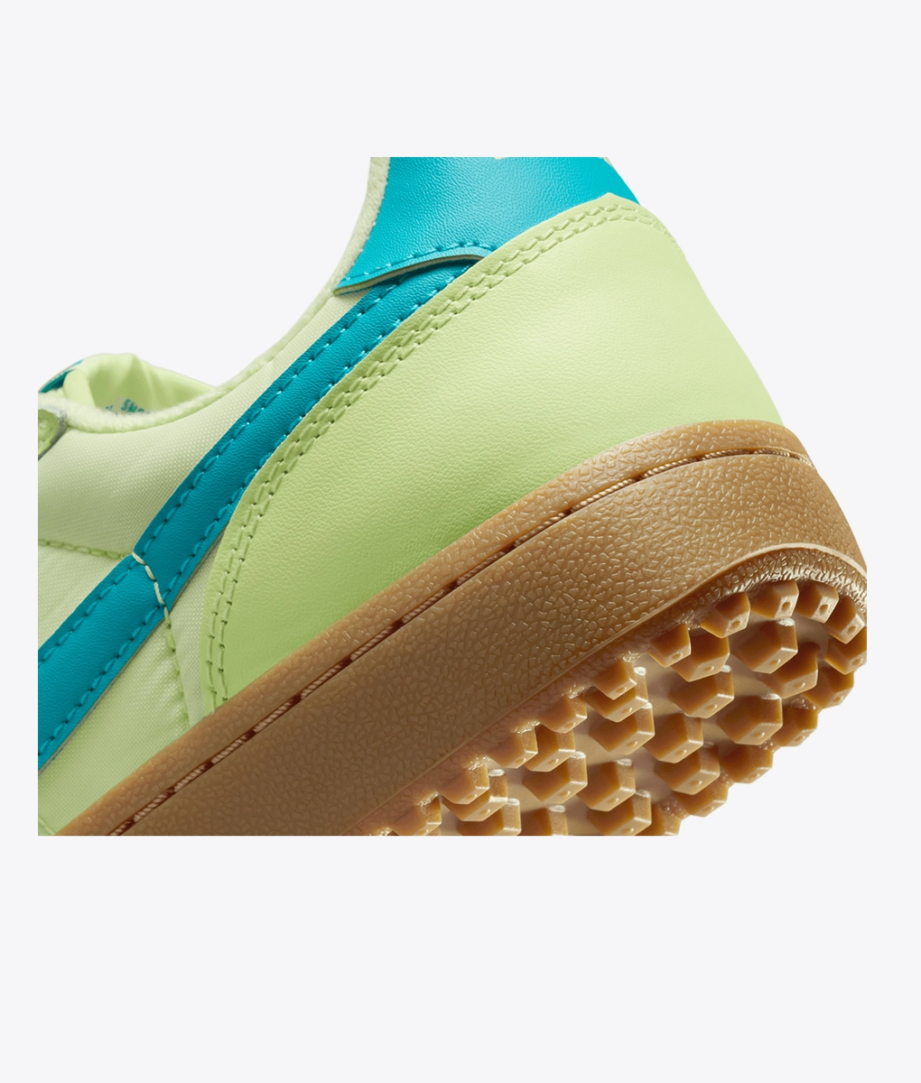 Nike - NIKE FIELD GENERAL 82 SP BARELY VOLT/DUSTY CACTUS-GUM