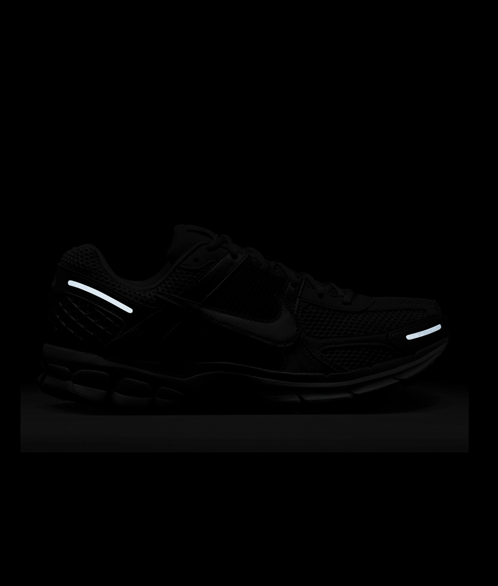 Nike - Zoom Vomero 5 - VegNonVeg