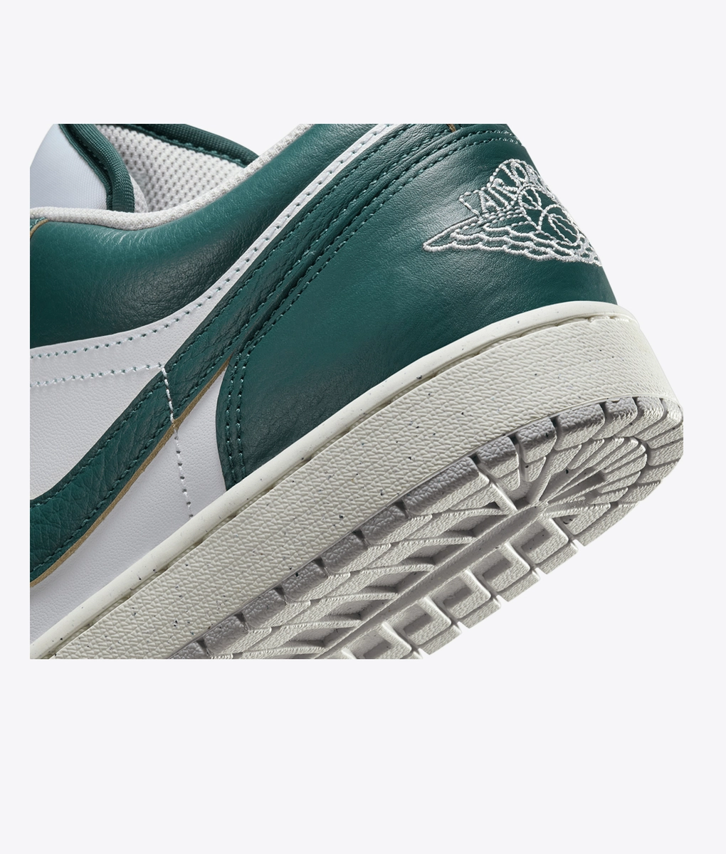 Jordan - Air Jordan 1 Low Se - VegNonVeg