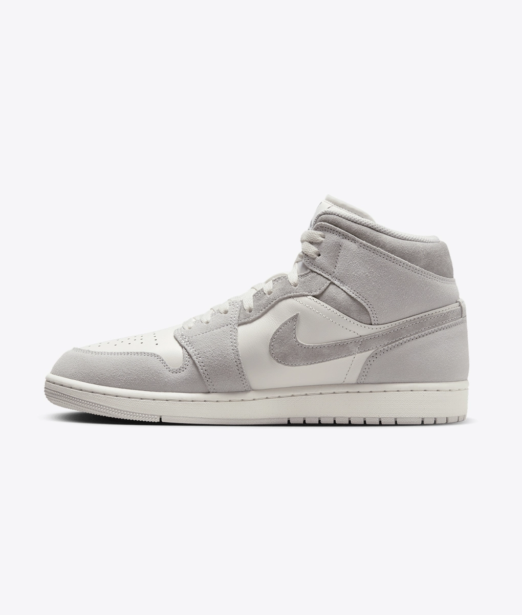 Jordan - JORDAN AIR JORDAN 1 MID SE NEUTRAL GREY/SMOKE GREY-SAIL l