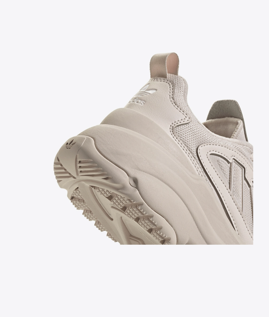 Adidas Originals - Ozgaia - VegNonVeg