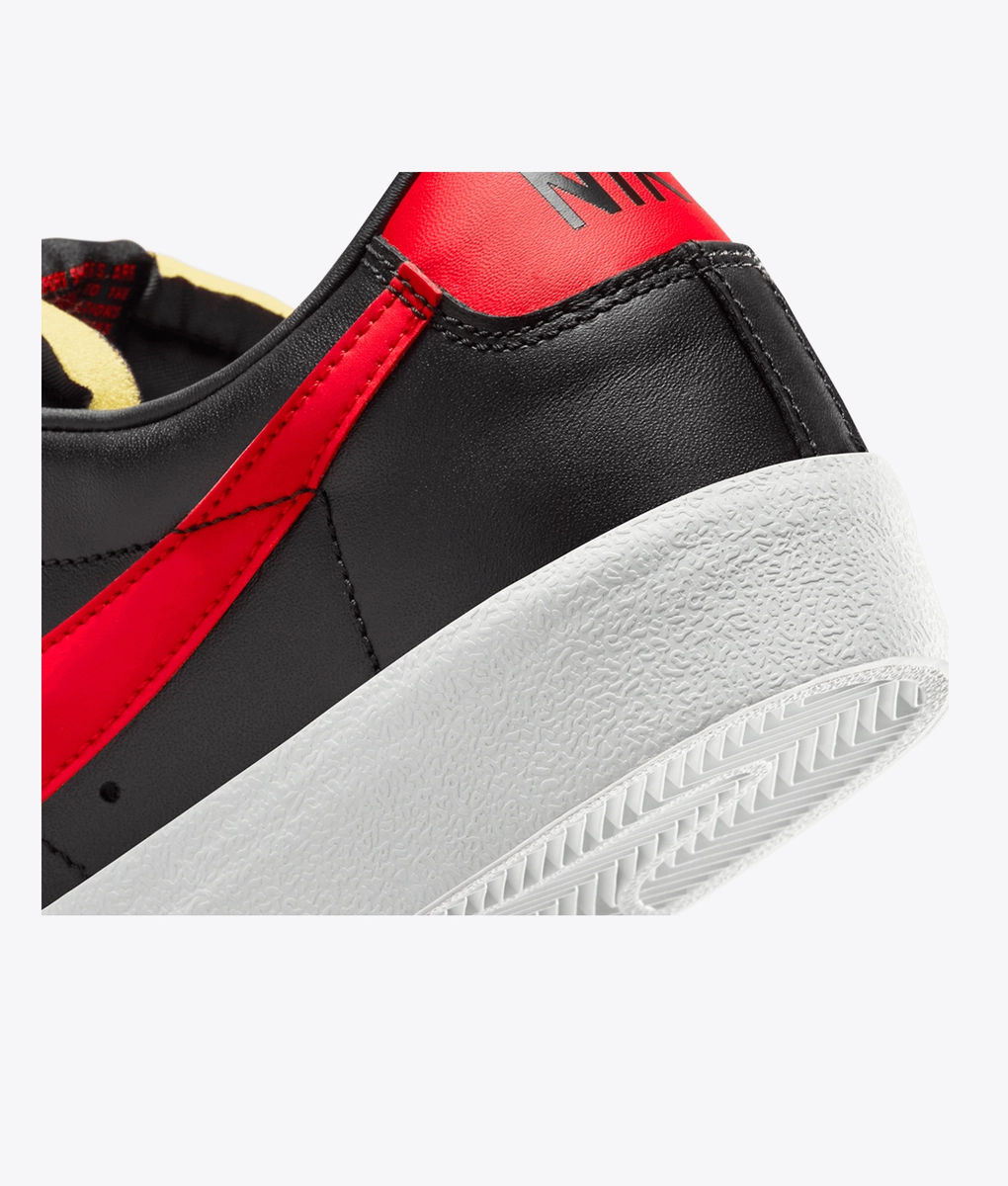 楽天市場】y□美品【24cm】ナイキ/NIKEブレーザーBLAZER LOW PRM