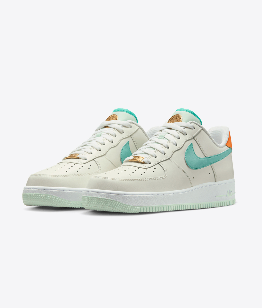 ◆正規品◆NIKE AIR FORCE 1 LOW '07 SAIL BARELY GREEN◆関税込 Nike - Air Force 1 '07 - VegNonVeg