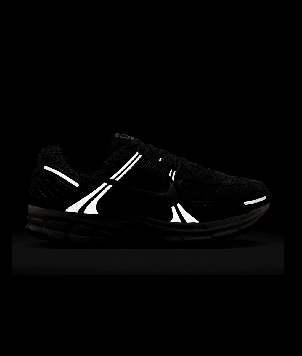 Nike - NIKE ZOOM VOMERO 5 BAROQUE BROWN/CHROME-LIGHT OREWOOD BROWN Nike - NIKE ZOOM VOMERO 5 BAROQUE BROWN/CHROME-LIGHT OREWOOD BROWN