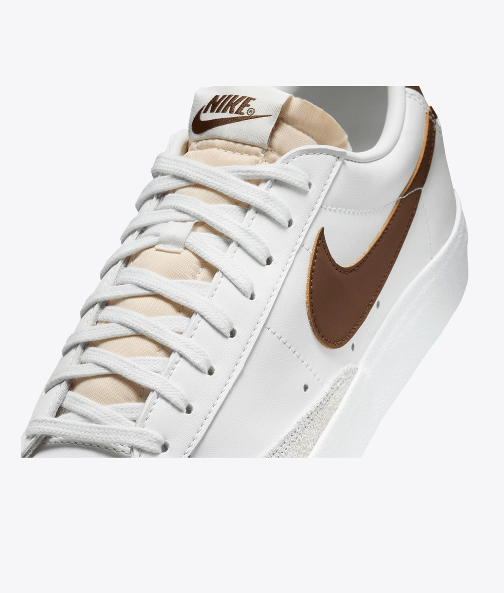 nike blazer low le women's shoe white