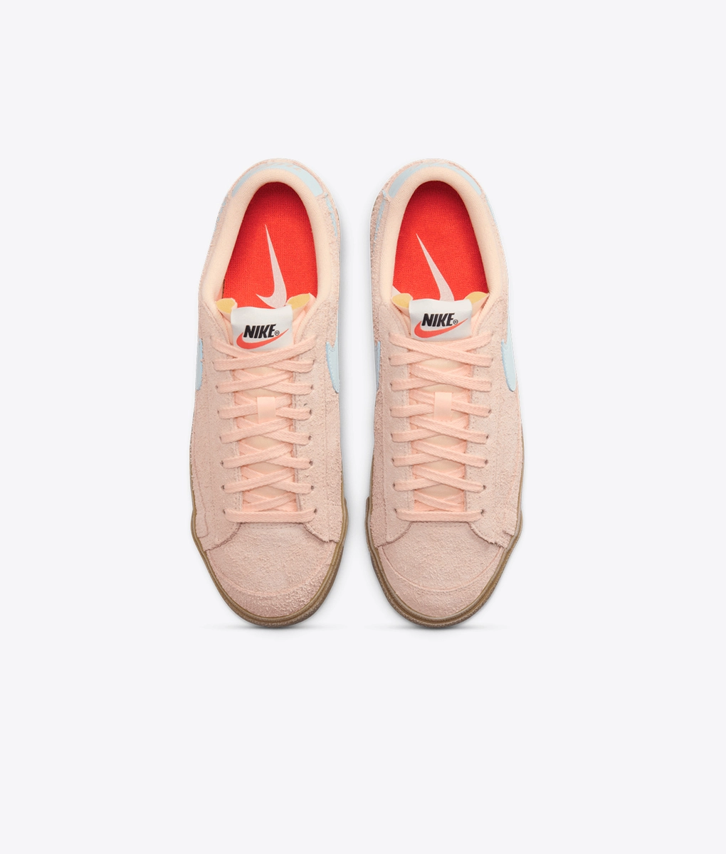 Nike - NIKE BLAZER LOW '77 VINTAGE CRIMSON TINT/GLACIER BLUE