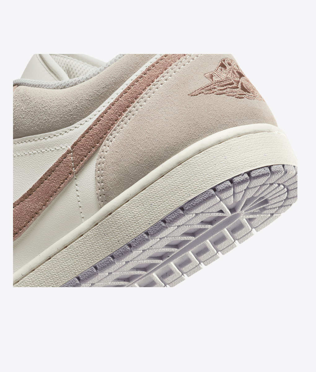 Jordan - Air Jordan 1 Low Se - VegNonVeg