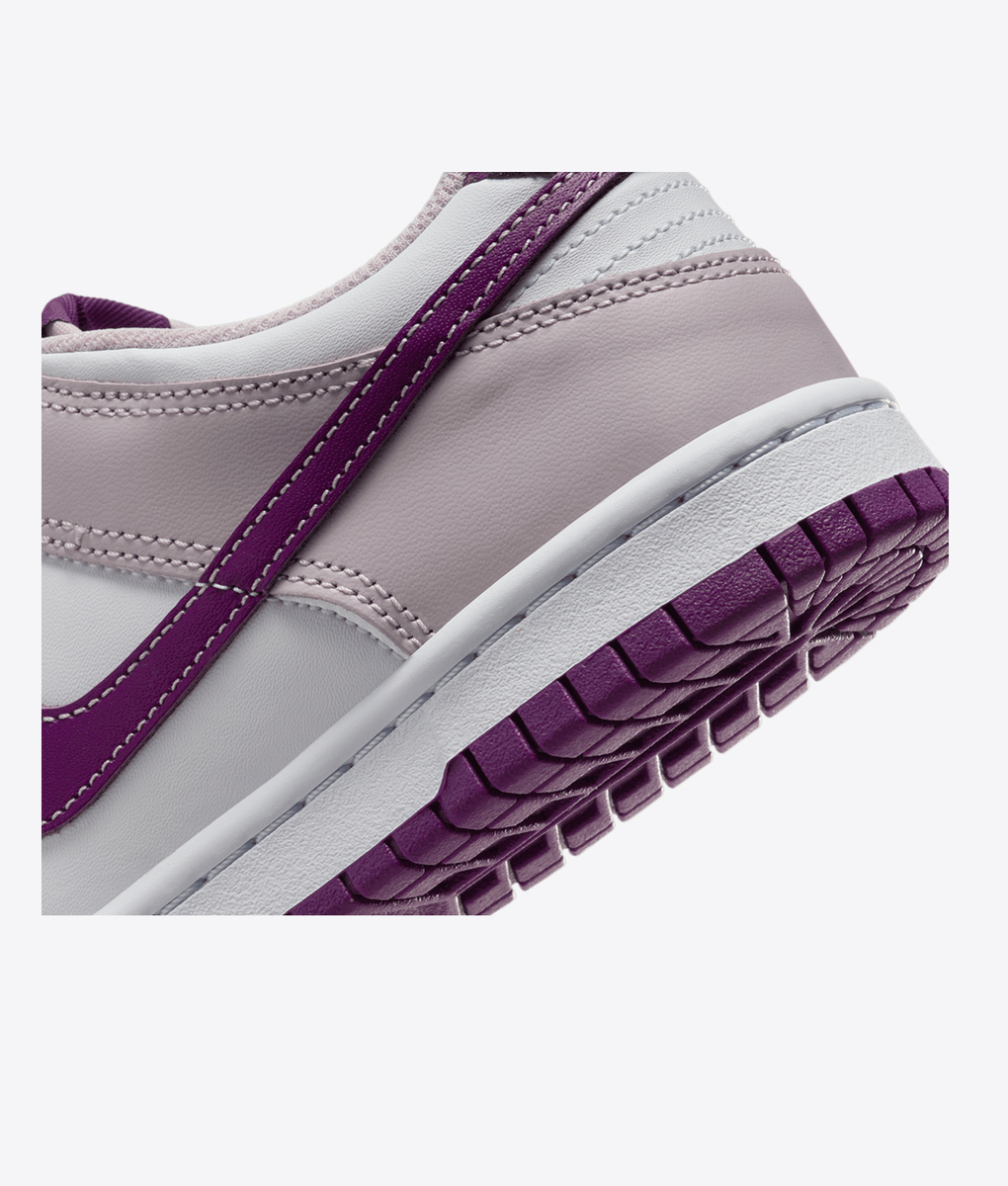 dunks low purple
