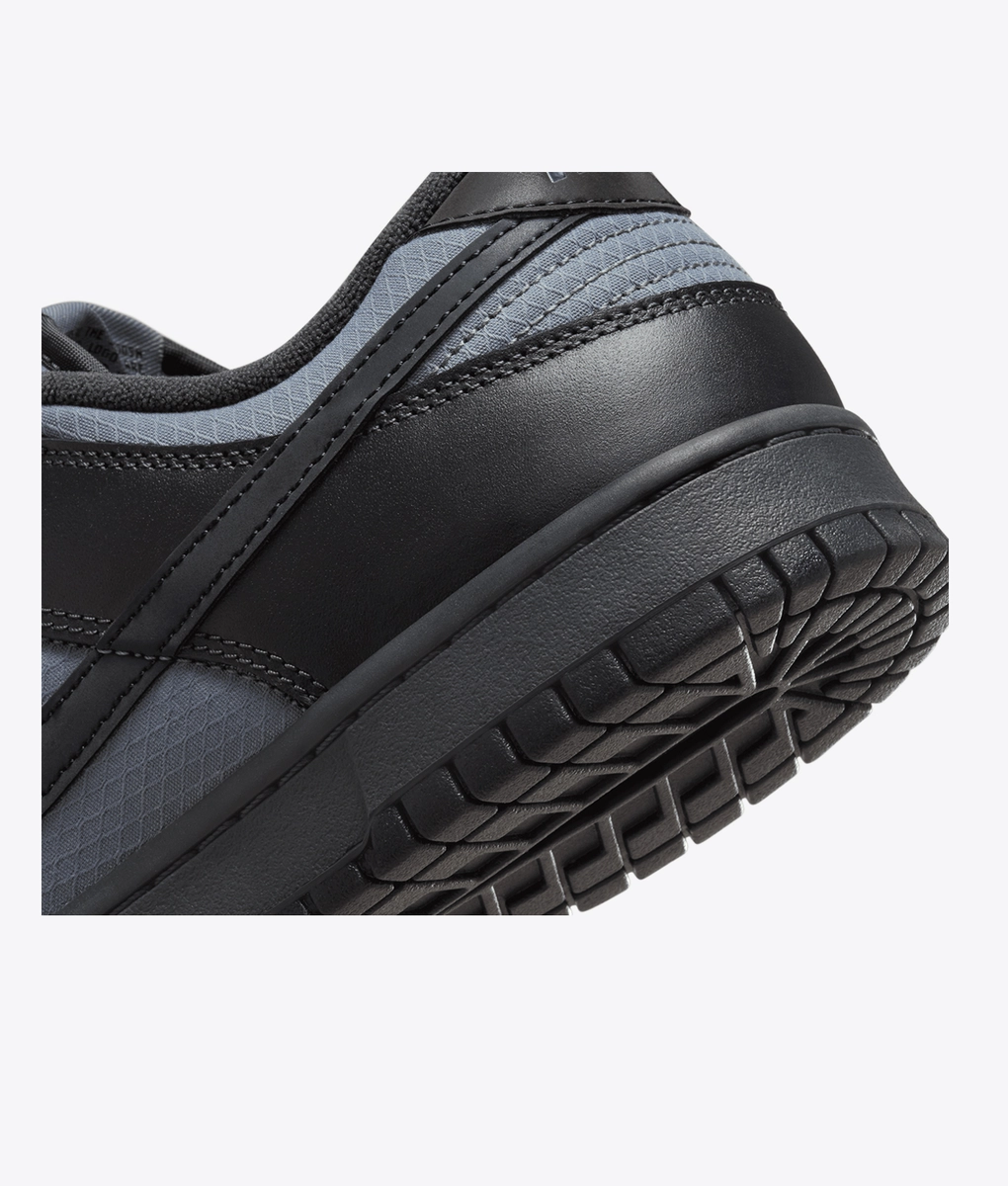 スケートボード NIKE Dunk Low Retro black/anthracite Nike Dunk Low Retro Men's Shoe. Nike CA