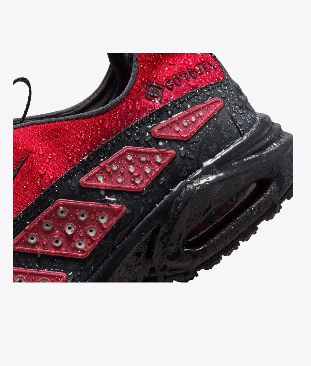 Nike - NIKE AIR MAX SNDR GORE-TEX HYPER CRIMSON/DARK SMOKE GREY