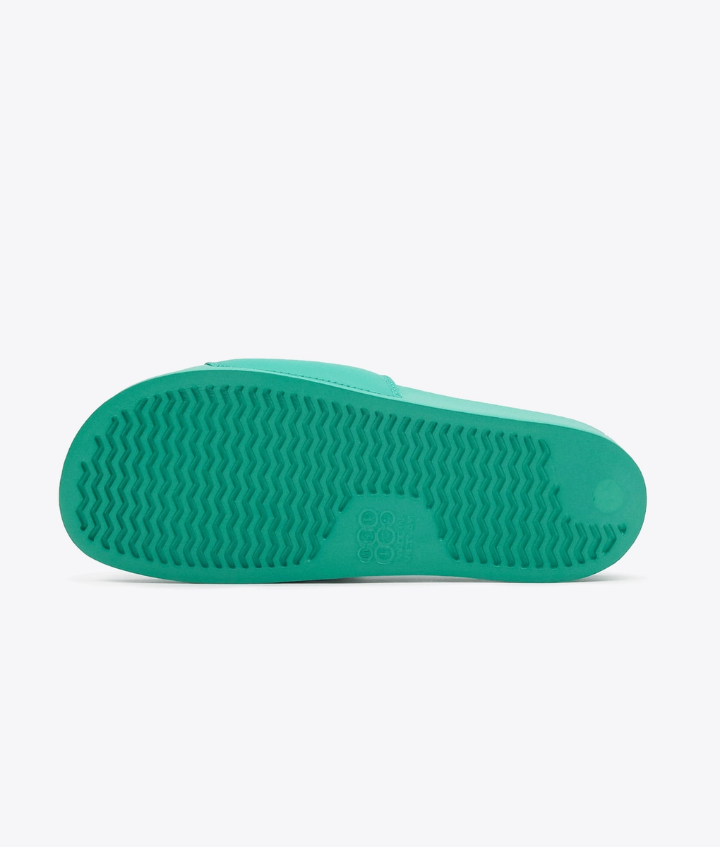 REEBOK - Buy Reebok Classics Classic Slide/Sandals Online At Vegnonveg ...