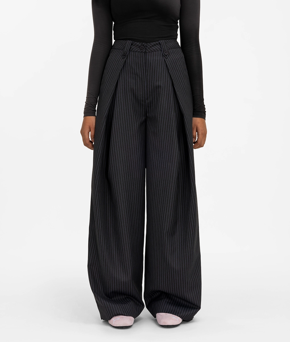 VegNonVeg VEGNONVEG WIDE LEG PINSTRIPE PLEATED PANTS 'SMOKE