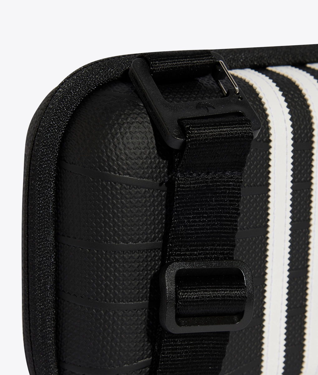 Adidas Originals - ADIDAS ORIGINALS SUPERSTAR AIRLINER BAG BLACK l Buy ...