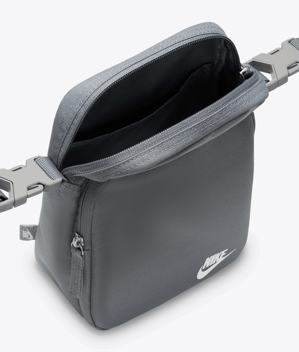 nike air white nike crossbody