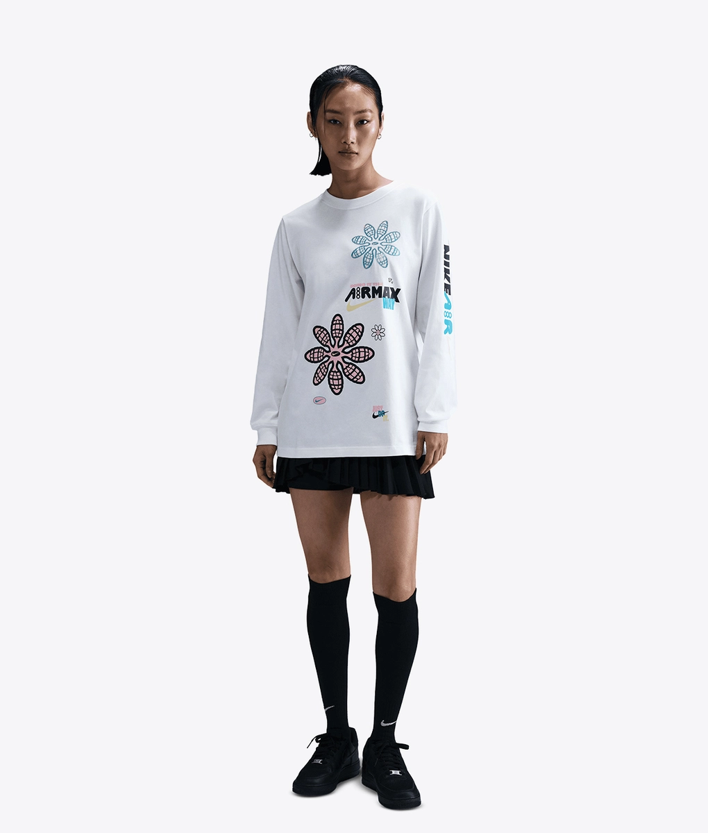 Nike - NIKE SPORTSWEAR AMD LONG SLEEVE GRAPHIC TEE WHITE l Buy