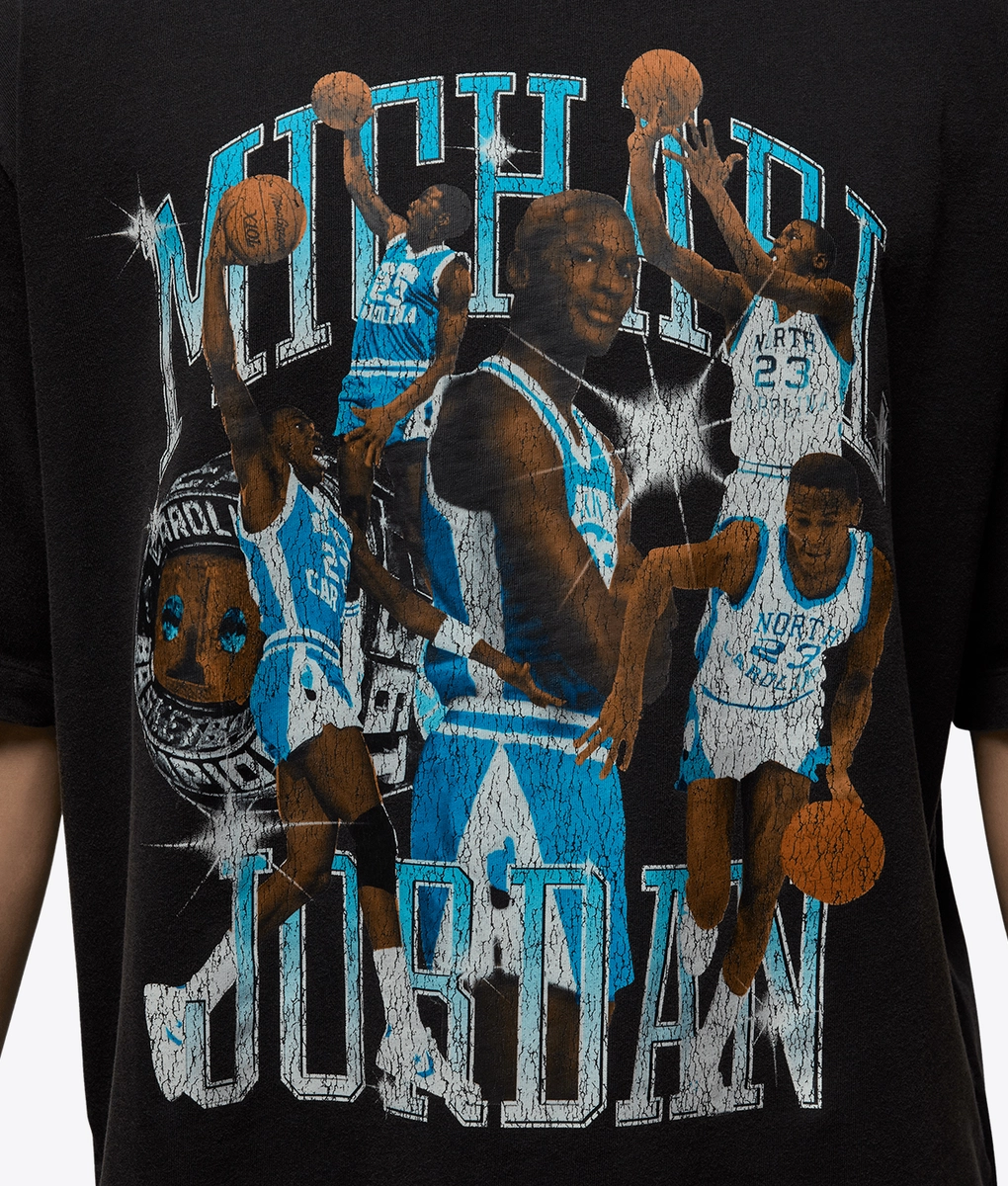 Jordan JORDAN FLIGHT ESSENTIALS OVERSIZED GRAPHIC SHORT SLEEVE