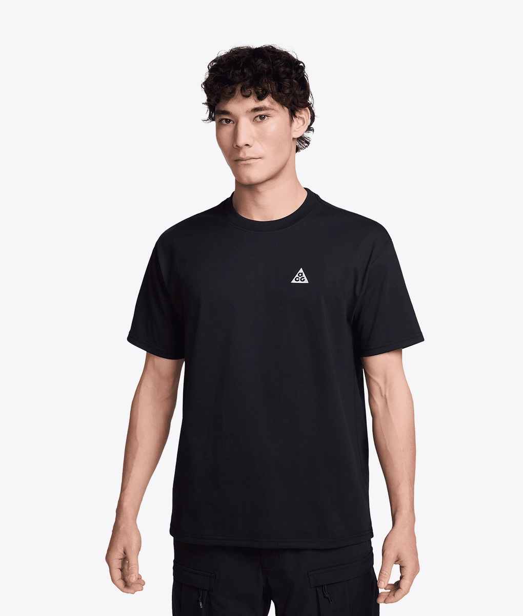 nike t shirt acg