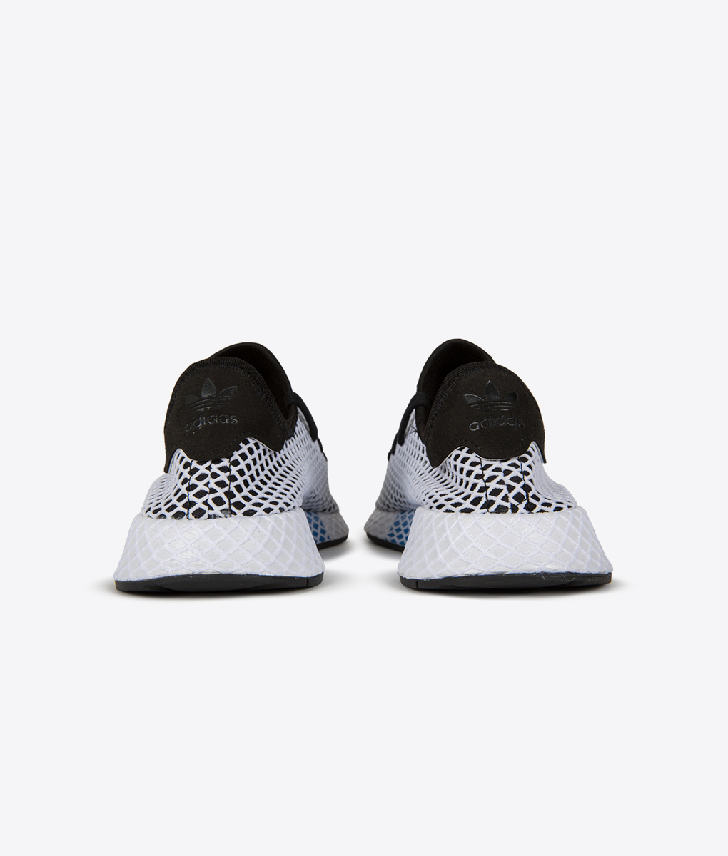 adidas deerupt black size 7