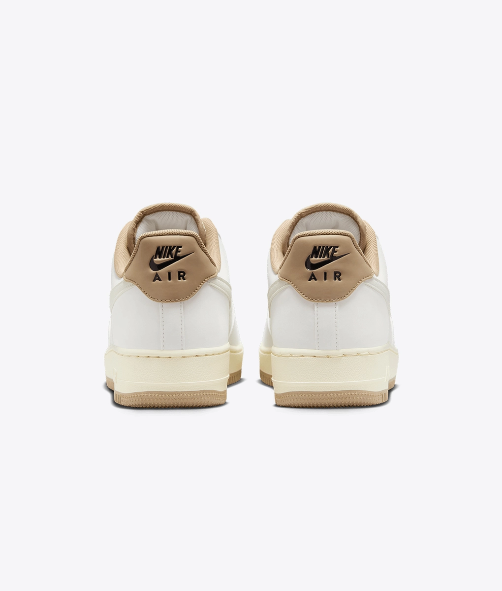 Nike - AIR FORCE 1 '07 LV8 - VegNonVeg