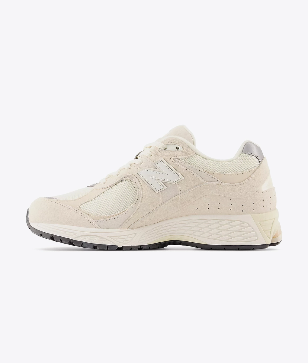 New Balance - NEW BALANCE 2002 CALM TAUPE/BEIGE-GREY l BUY New Balance - NEW BALANCE 2002 CALM TAUPE/BEIGE-GREY l BUY
